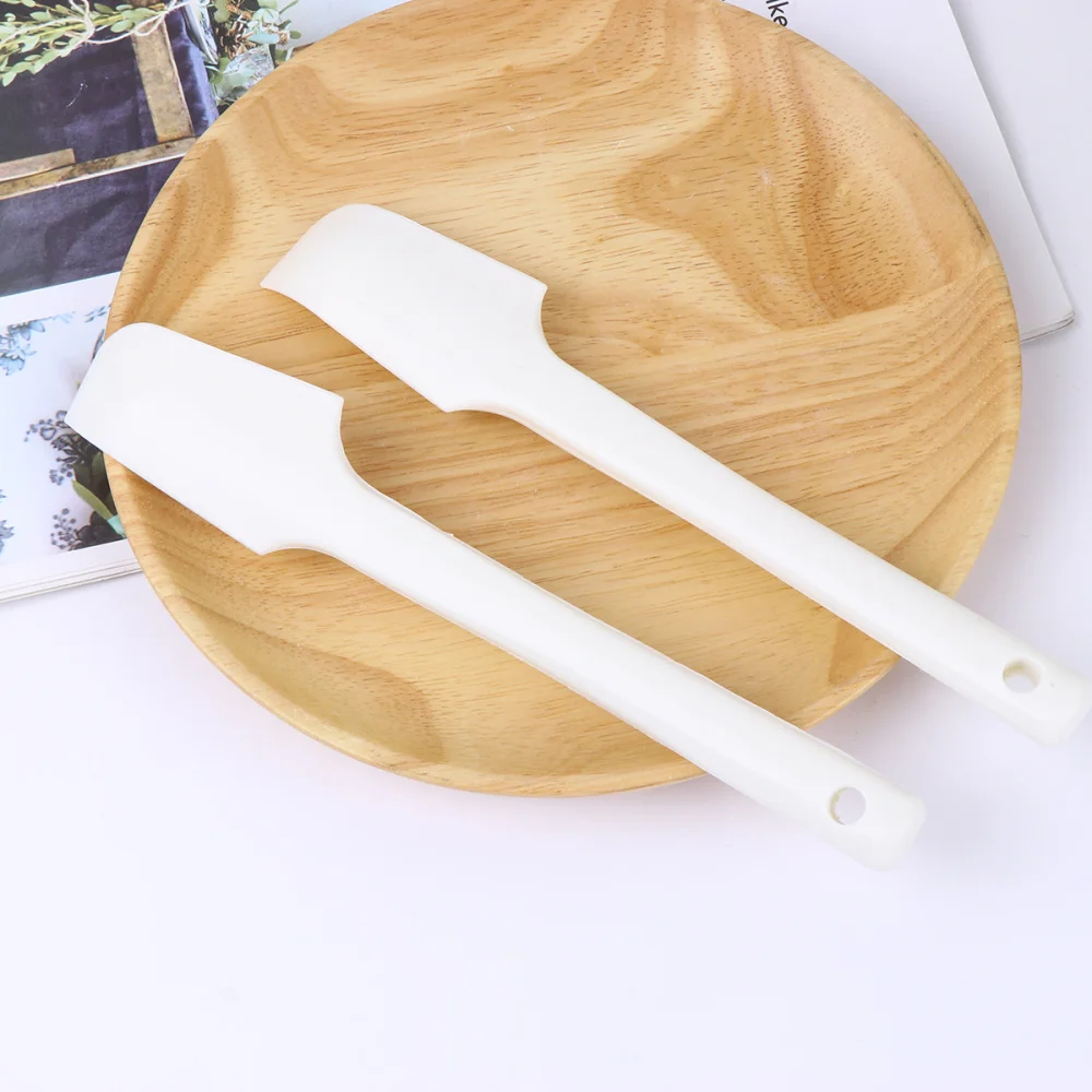 

2pcs Silicone Spatulas Long Handle Cream Scraper Kitchen Gadget Cream Spatula Home Accessory for Home (White)