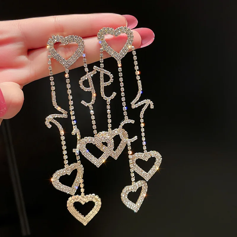 

Luxury Love Stud Long Pendant Trendy Heart Earrings For Women Girls Delicate Design Shiny Rhinestone Earring Party Wedding Gift