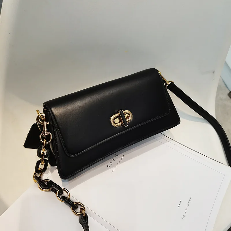 

Новая модная Высококачественная кожаная женская сумка на цепочке под подмышку, универсальная диагональная маленькая квадратная сумка чер...