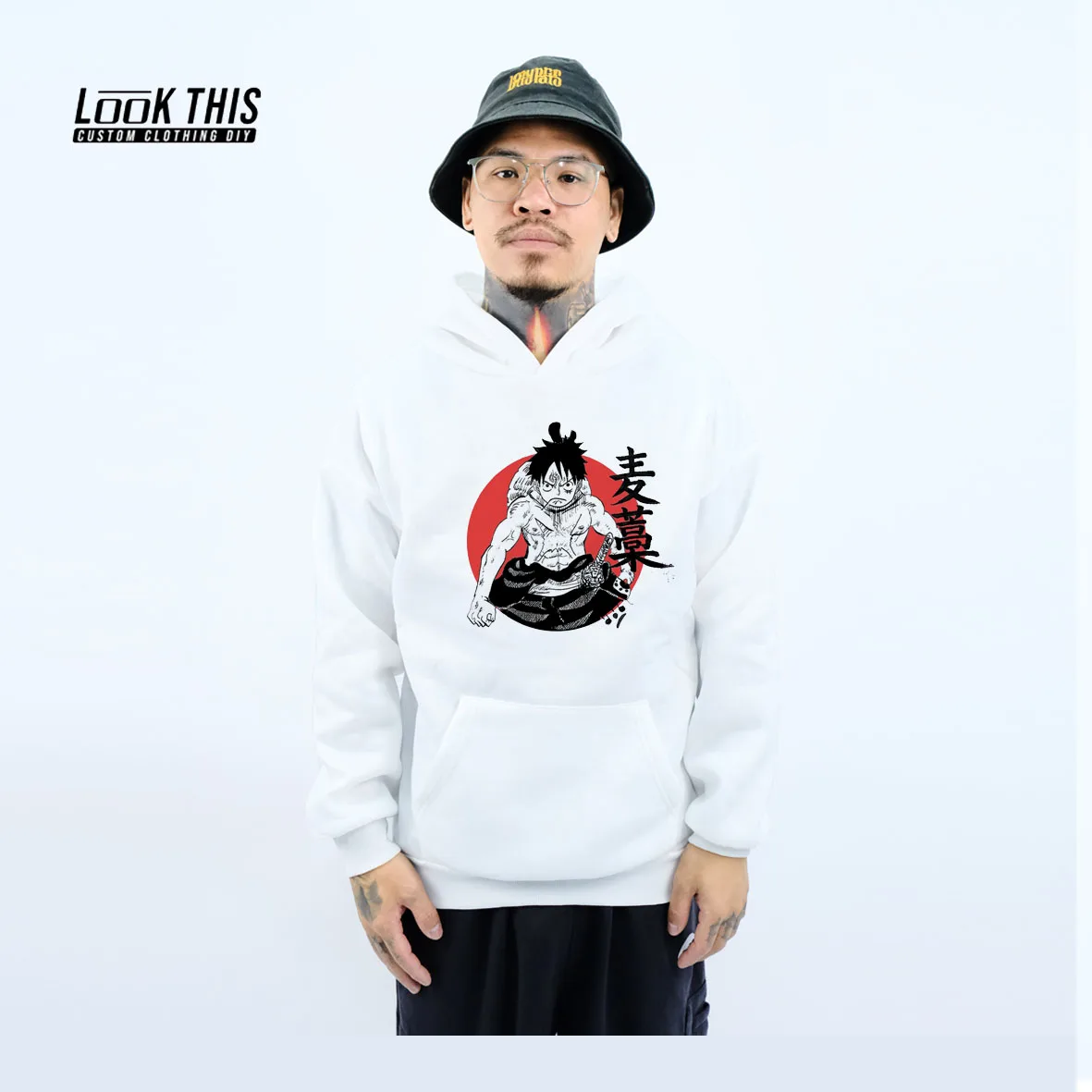 

One-Piece Roronoa Zoro Print Hoodies Mens Hoodies Casual Anime Oversized Sweatshirts Autumn 2021 Boy Male Cool Fashion Pullover