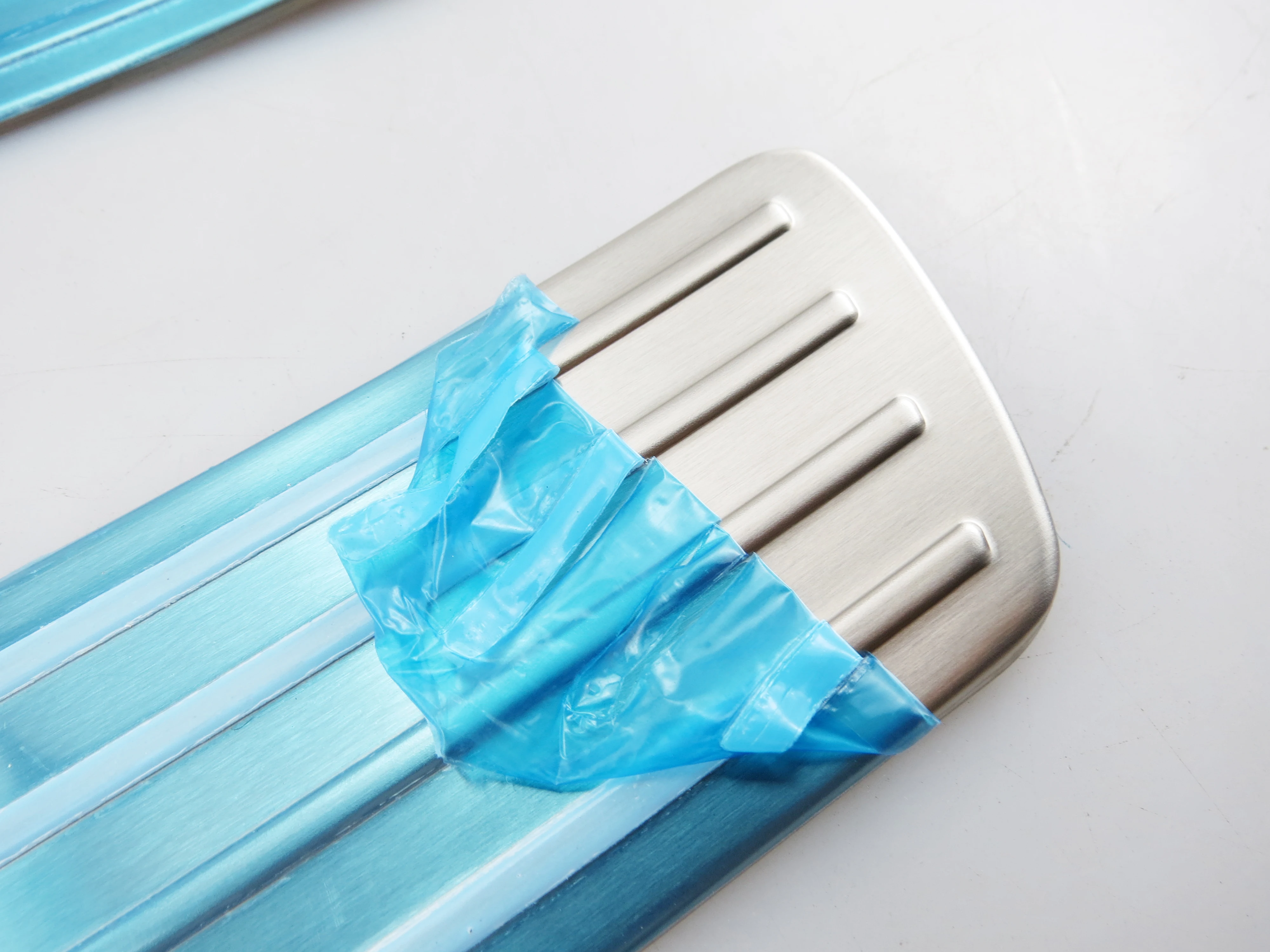 Накладка на переднюю и заднюю дверь из нержавеющей стали #304 накладка бампер 2016 2017