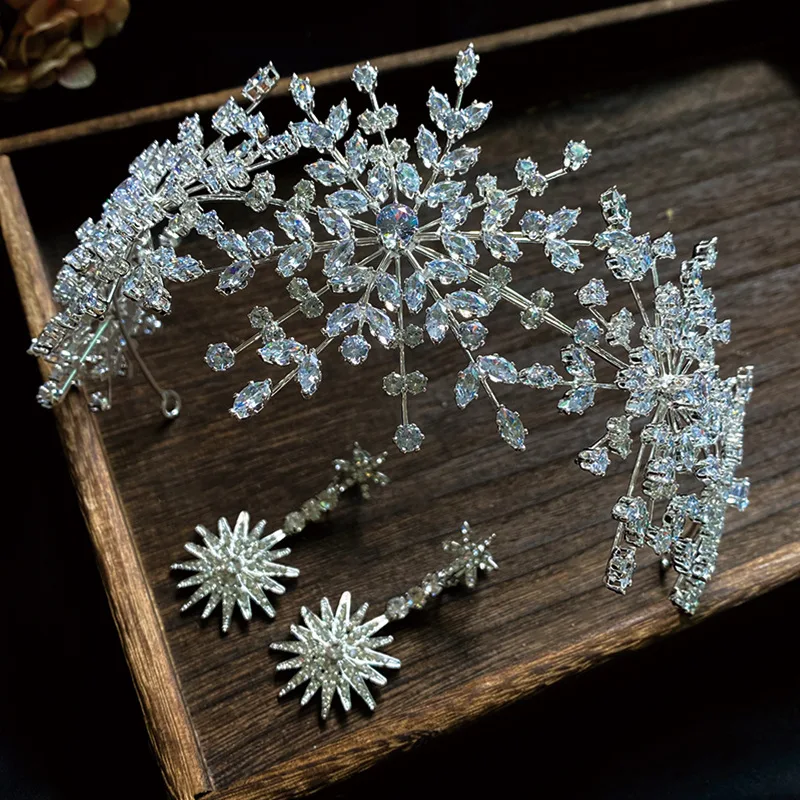 Фото YCDZSWWL модные стильные женские тиары в форме снежинки с кристаллами и фианитами