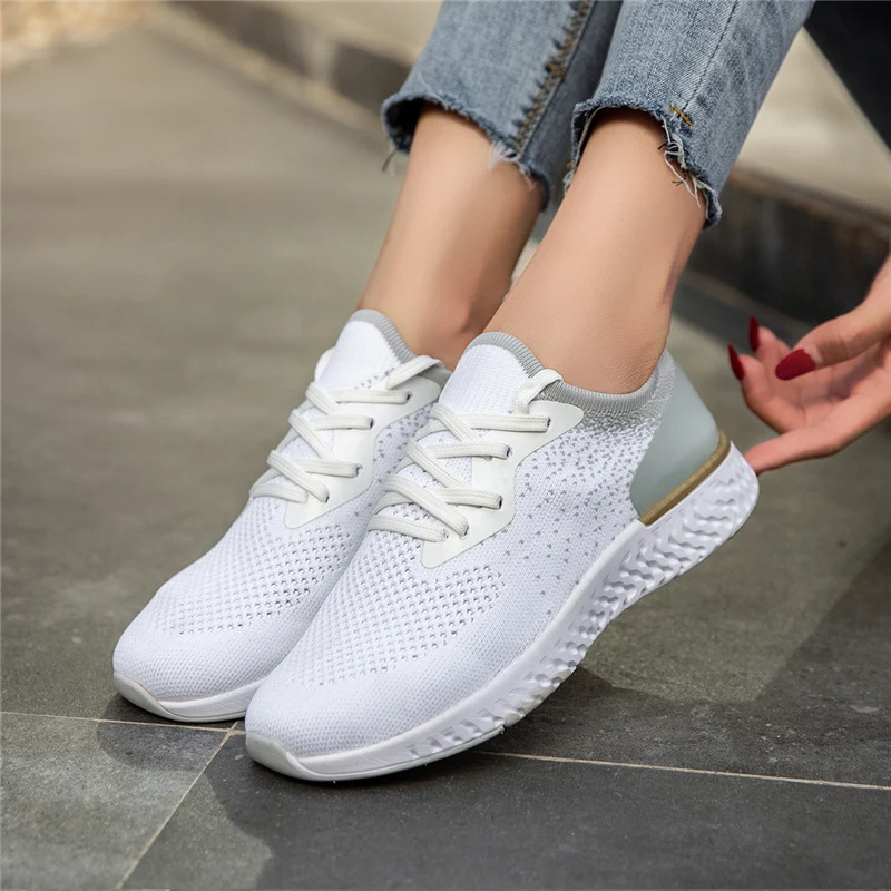 Женские теннисные туфли женские 2019 спортивные для бега на открытом воздухе