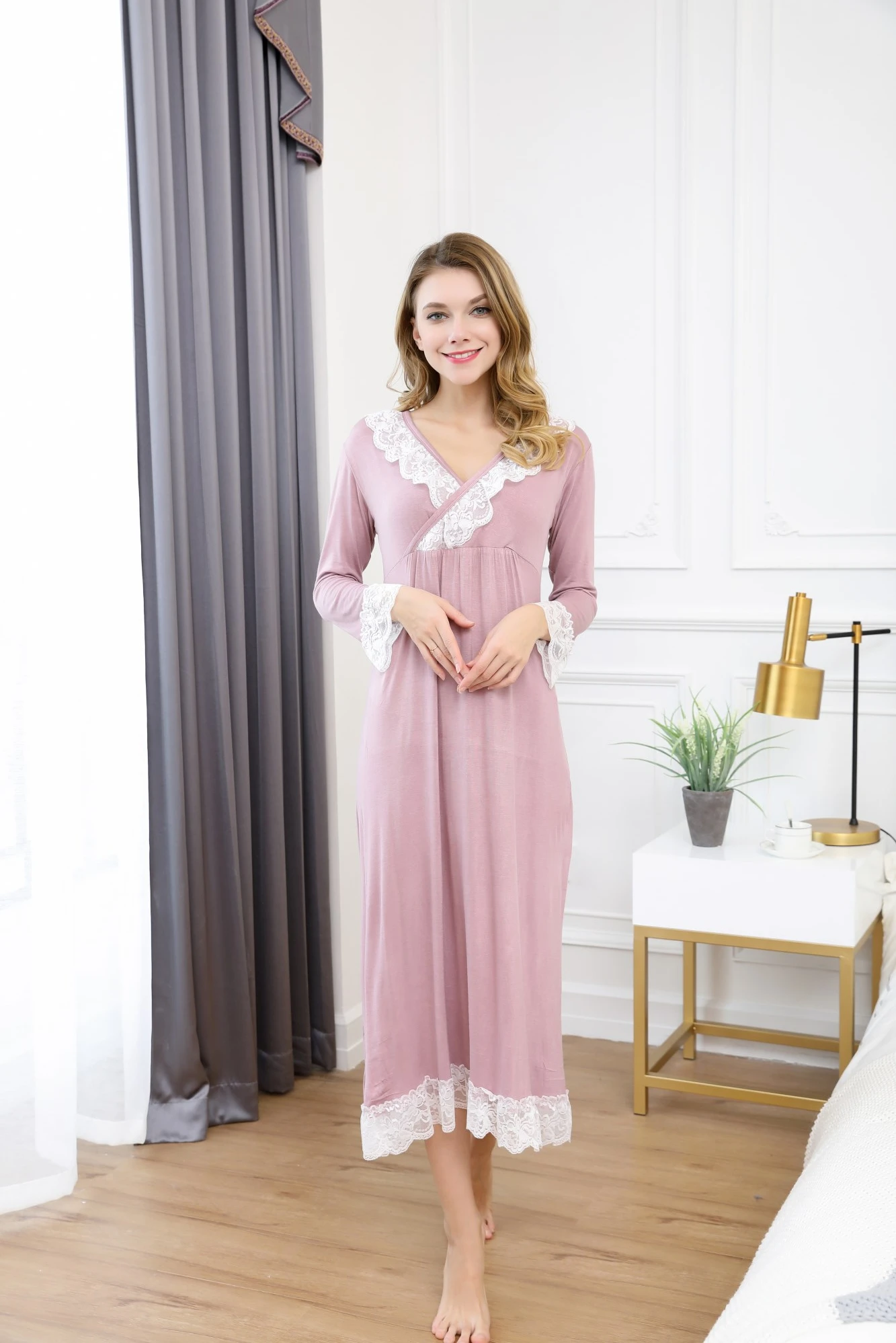 Beautiful Comfortable Pink  Sleepwear cotton dress  Lady Spring Autumn Long Sleeve Nightdress Loose Women Princess Nightgowns