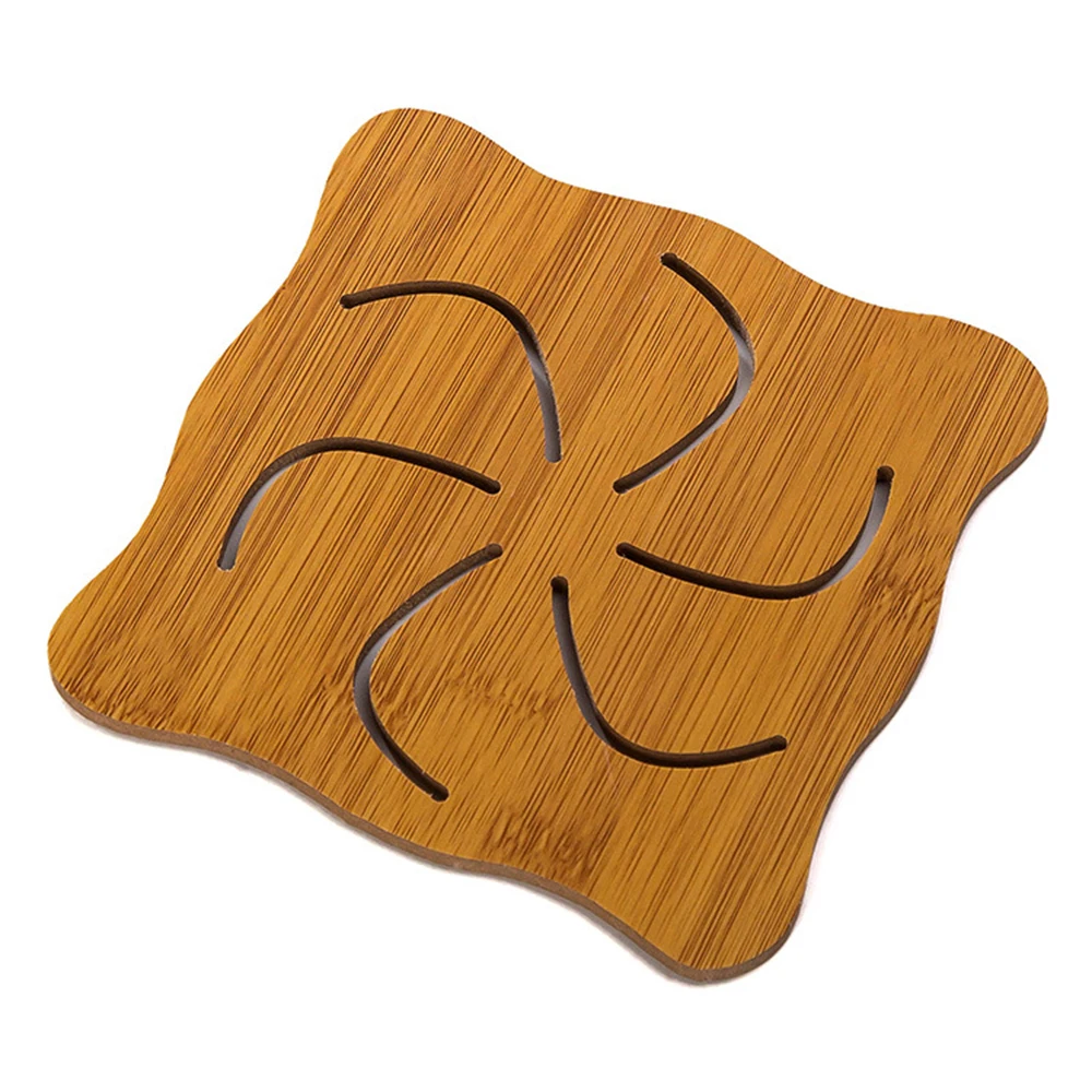 

Kitchen thickened anti-scalding heat insulation placemat hollow wooden coaster cartoon shape non-slip pot mat bowl mat