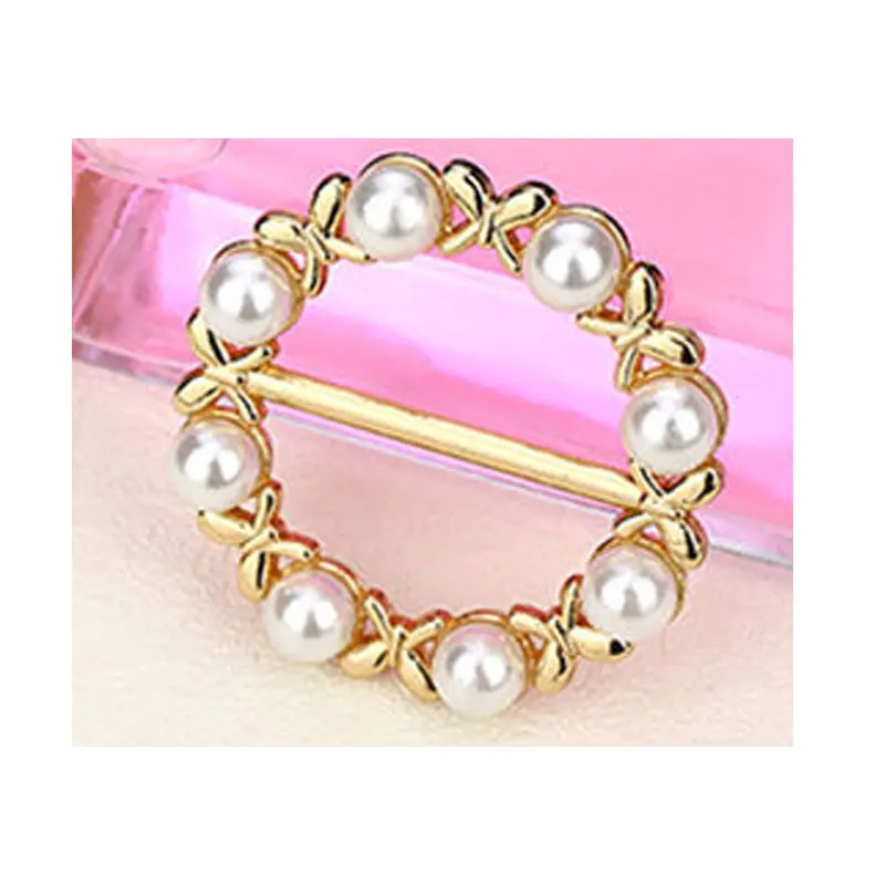 Простой кардиган с декоративной пряжкой на подоле пальто цветочным узором и