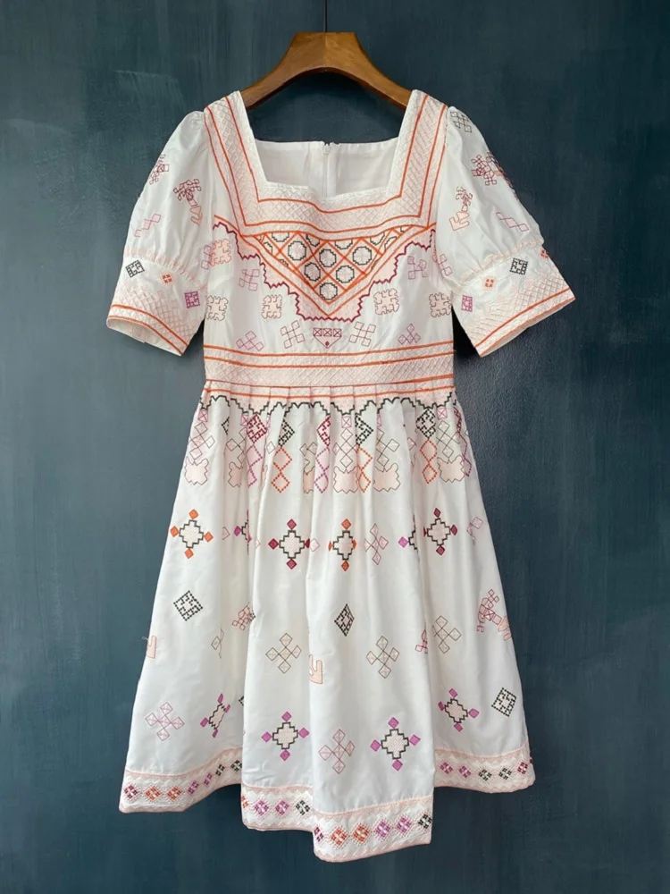 

Женское Хлопковое платье-трапеция, черно-белое платье с квадратным вырезом, коротким рукавом и вышивкой, лето 2021