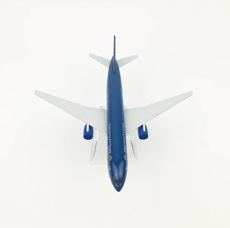 

16cm 1/400 Vietnam Airlines blue Boeing 777 Diecast alloy aircraft model plane kids Children birthday gifts toys display