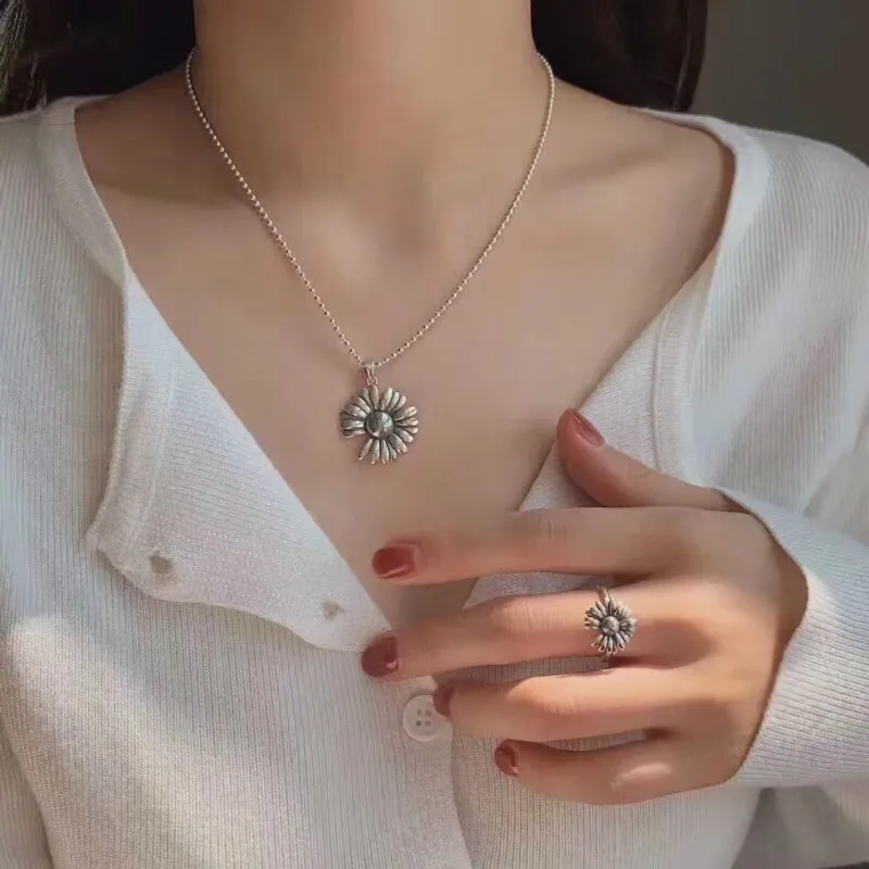 

925 Sterling Silver Vintage Flower Thai Silver Necklace For Women Men Couple Charm Necklace Gifts Wholesale Gifts S-N609