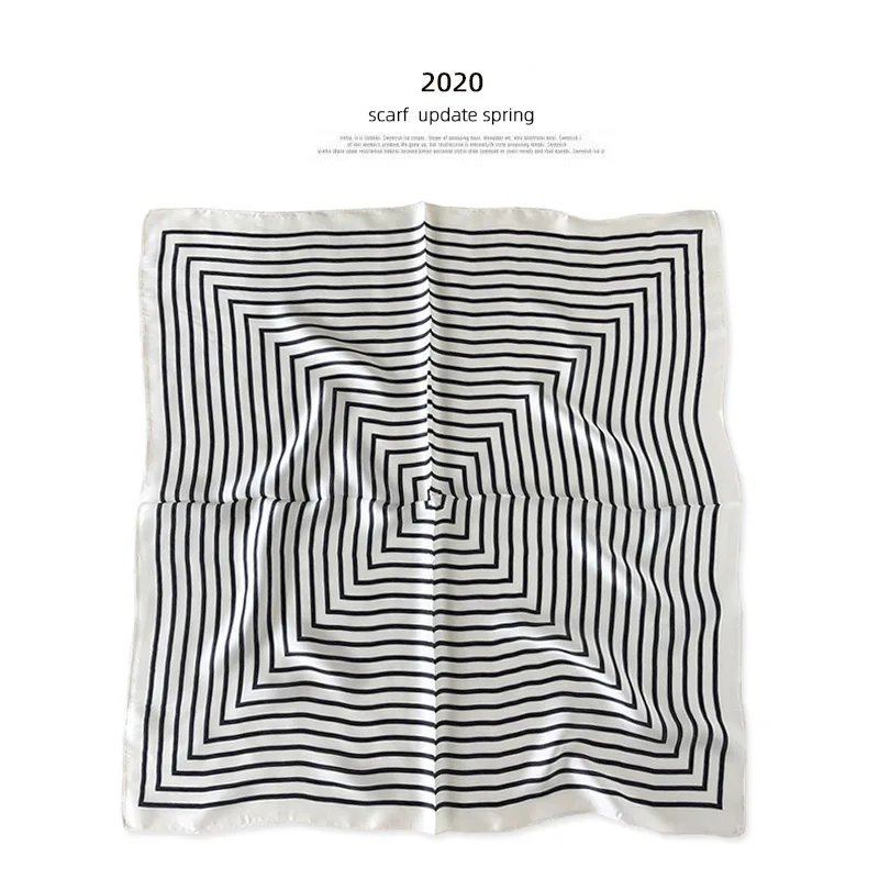 

2020, 100% , , , , , , , , , Femme 70