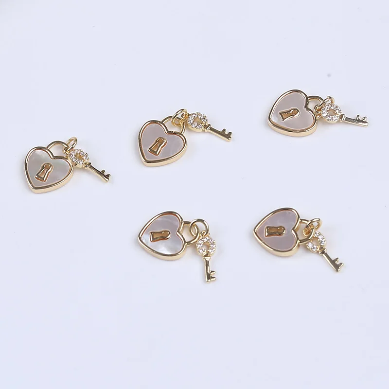 Оптовая продажа дешевая модная оболочка в форме сердца 10*12 мм с микрозакрепкой 4*11