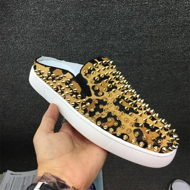 Новинка Кожаные туфли с заклепками и стразами Тапочки без застежки Красная обувь