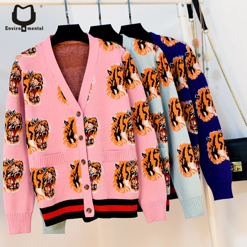 

new 2020 women's short coat net red same tiger head jacquard cardigan European heavy industry long sleeve sweater B-004