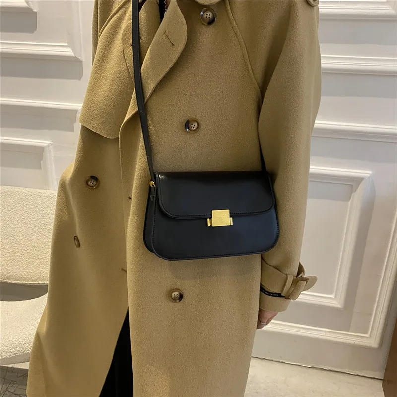 

Маленькая женская сумка в стиле ретро Осень-зима 2021 новая текстура и атмосфера сумка-мессенджер через плечо