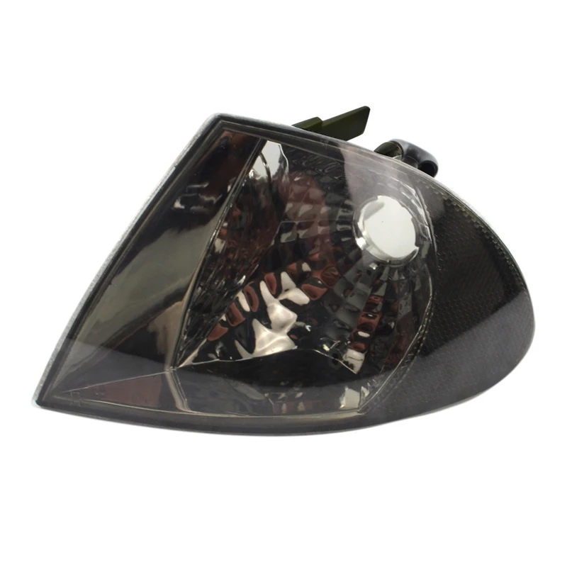 

Black Steering Signal Corner Lamp Applicable 1999-2001 Bmw 3 Series E46