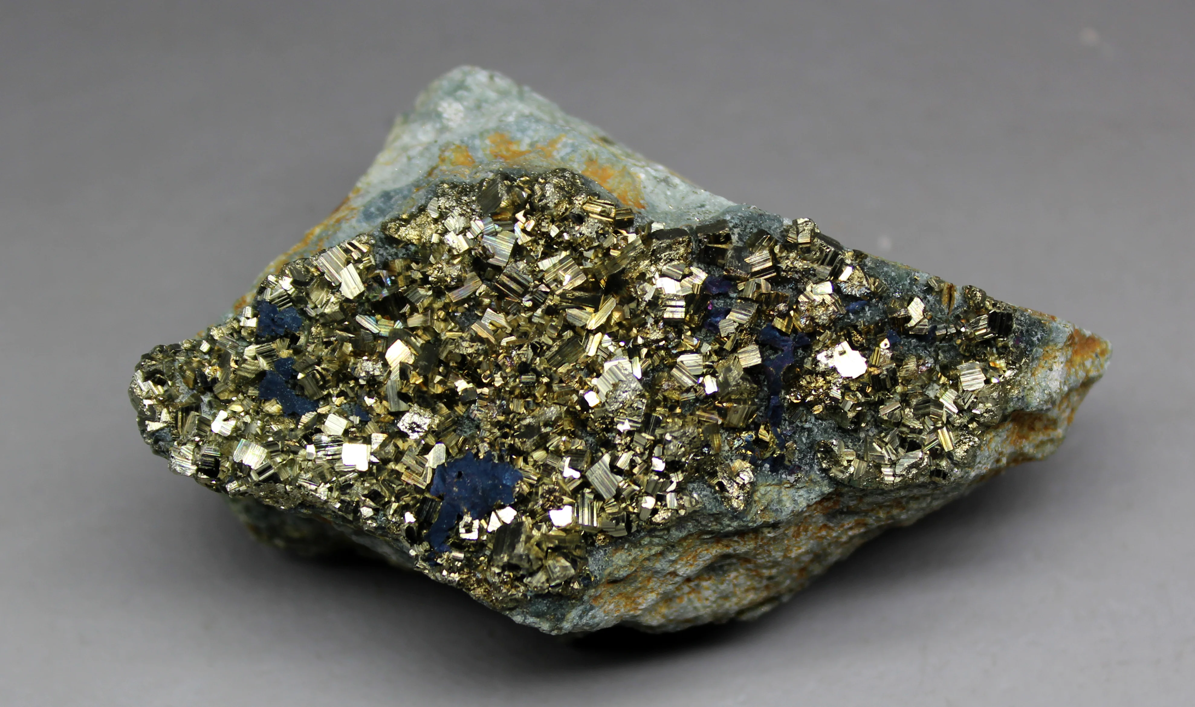 132 г натуральный Блестящий pyrite образцы минералов Crystals and камни лечебные