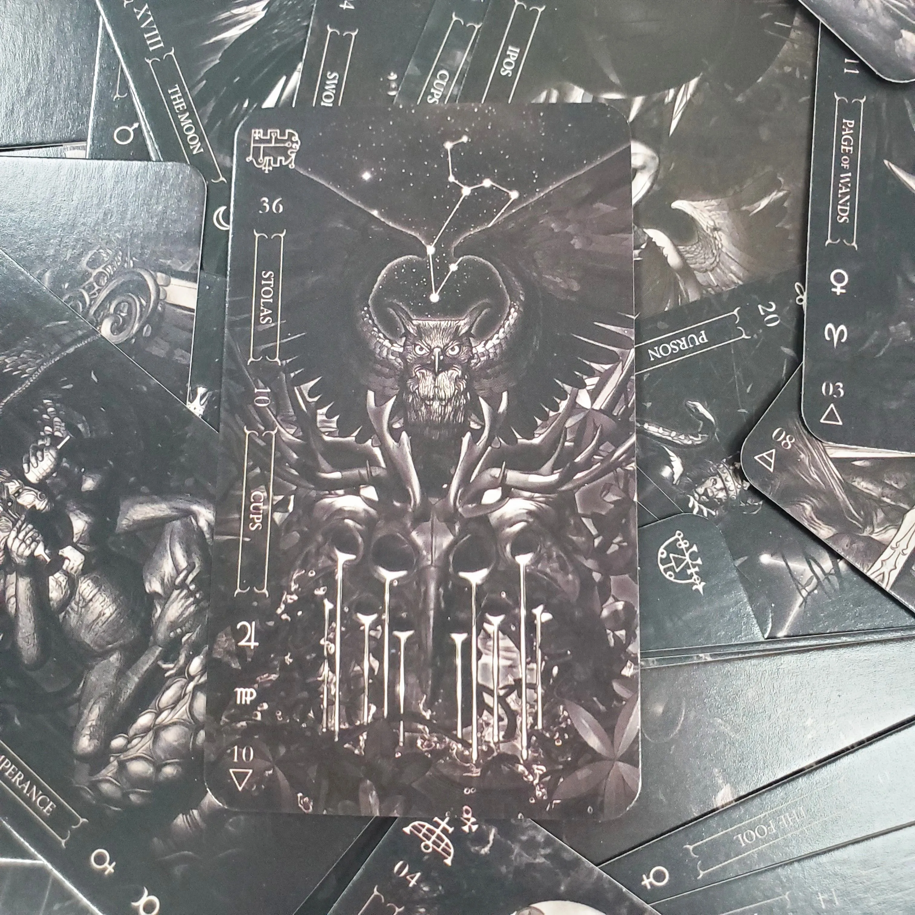 New Goetia Tarot in Darkness Tarot Party Tarot Deck Supplies English Board Game Party Playing Cards 78pcs Tarot Cards