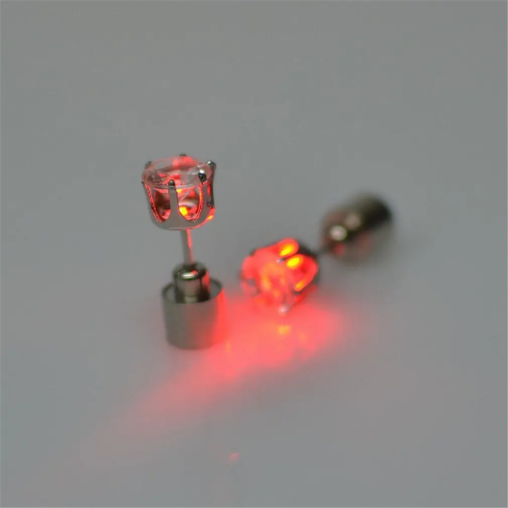 

Fashionable LED Luminous Stud Earrings Dance Party Accessories Light Up LED Bling Ear Studs Earring 2019 Hot sales