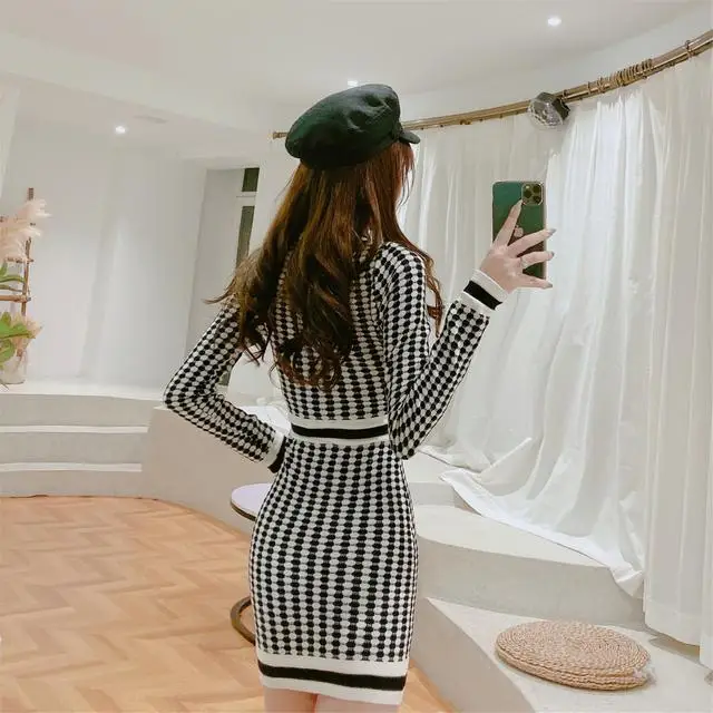 

Women's Slim V-neck Houndstooth Knit Dress Waist Control Slimming Long Sleeve Pullover Hip Skirt Spring Autumn Base Dress