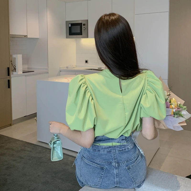 

KUSAHIKI Women Blouse Sweet Bowknot O-neck Puff Sleeve Top Shirts 2021 Summer New Korean Fashion Blusas De Mujer 6J236
