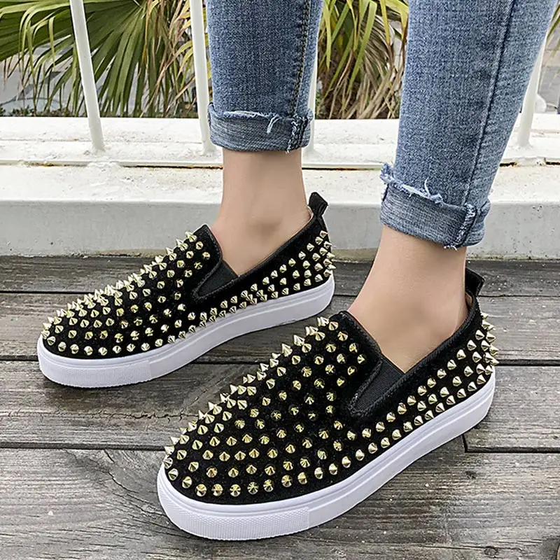 

New Lightweight Flat Shoes Female Rivets Platform Slip-On Shallow Shoes Ladies Soft Bottom Casual Footwear Breathable Summer