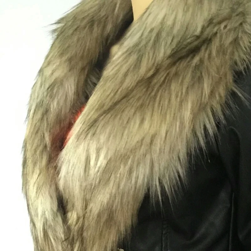 

Women Fashion Autumn Female New Big size Long Sleeve High quality V-Neck Fox fur collar Zipper Overcoat Faux fur Loose coat C897