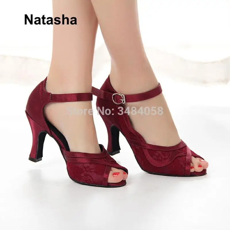 Танцевальные туфли Natasha GB для латиноамериканских танцев черные кружевные