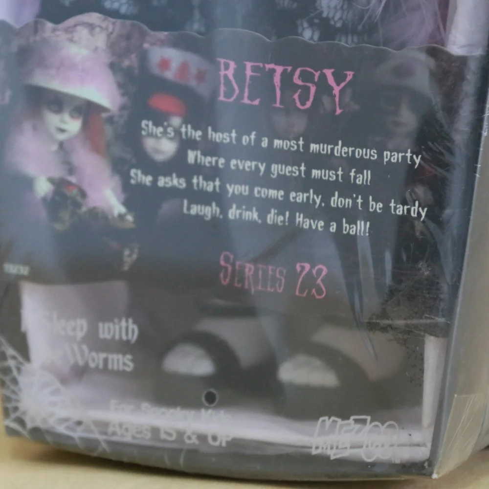 Живые мертвые куклы серии 23 Betsy Jennocide Фигурки игрушки Mezco оригинальная коллекция