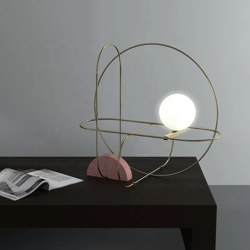 Современная светодиодная небольшая настольная лампа для отеля светодиодный