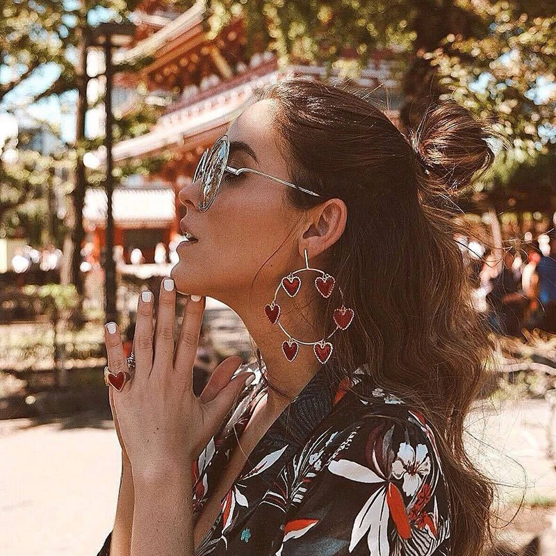 Doreen Box Большой круг обруч серьги преувеличенные ретро красное сердце женские