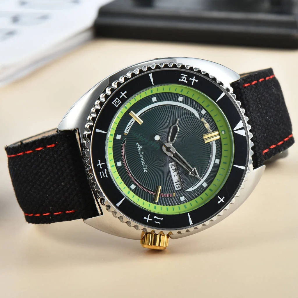 

2021 new men's watch new cartoon double calendar quartz watch
