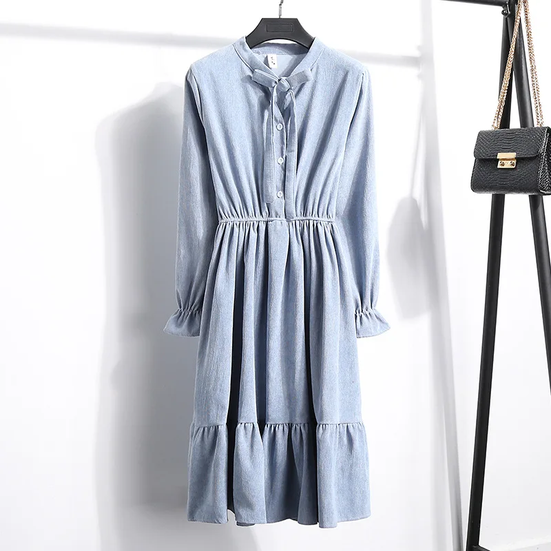 Платье женское вельветовое с бантом на воротнике однотонное винтажное