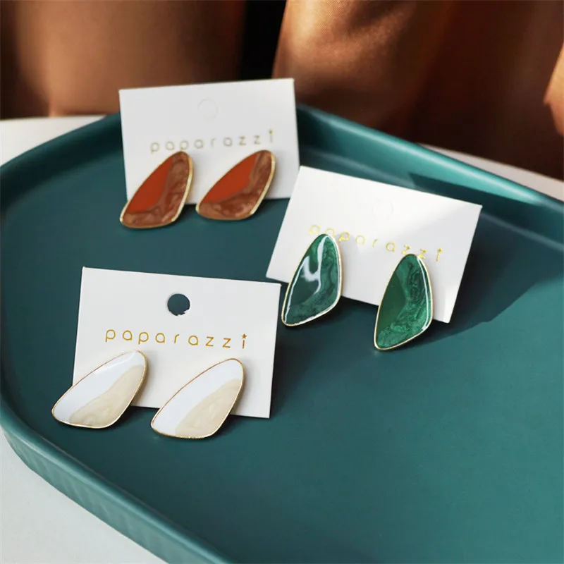 

Retro Geometric Color Glaze Earrings South Korea's Temperament Sweet Elegant Fashion Joker Color Earrings Girl Jewelry Gift