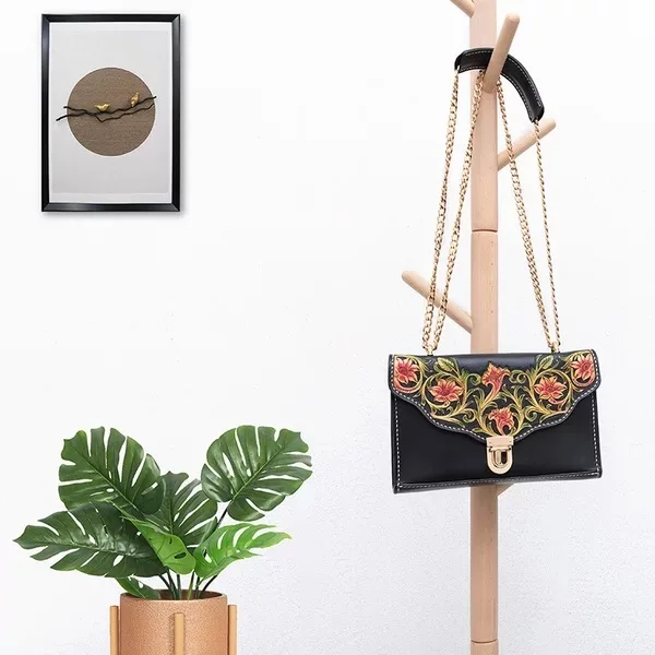 

Chinese Style Hand Engraved Flower Women's Envelop Clutch Bag Genuine Leather Female Chain Purse Lady Single Cross Shoulder Bag