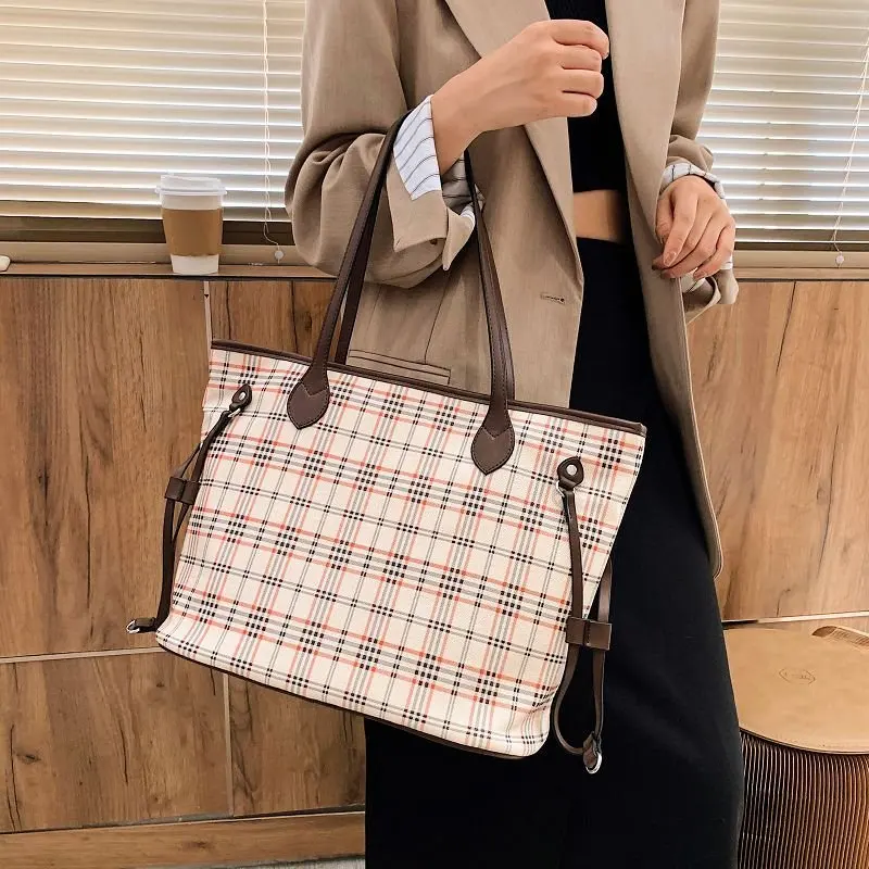 Вместительная клетчатая женская сумка тоут модные зимние сумки на плечо для