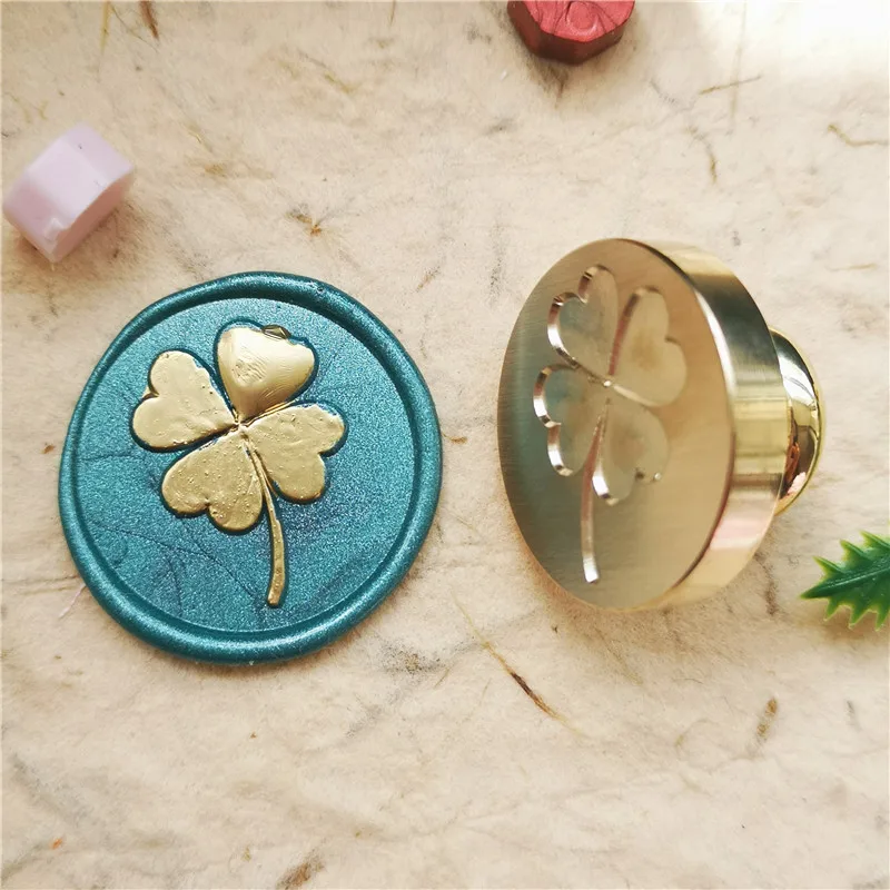 Четырехлистного клевера набор восковых печатей с узором из четырехлистного