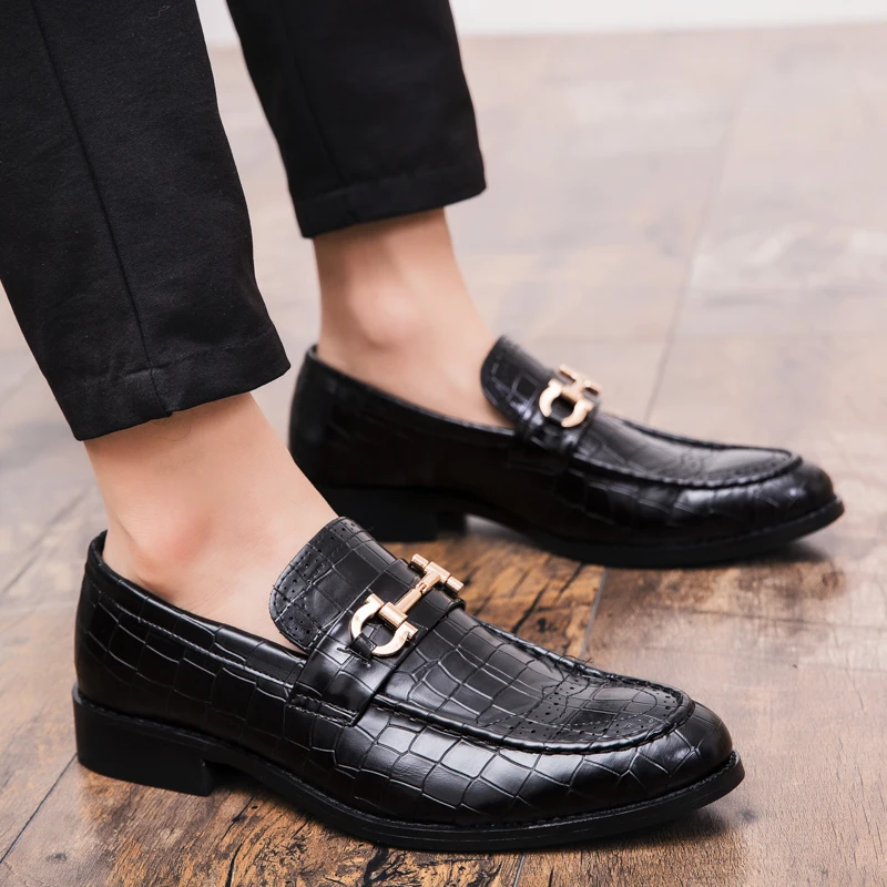 

2019 Spring and Autumn Fashion British Wind Metal Crocodile Pattern Outdoor Leisure Comfortable Quality Loafers Large 47