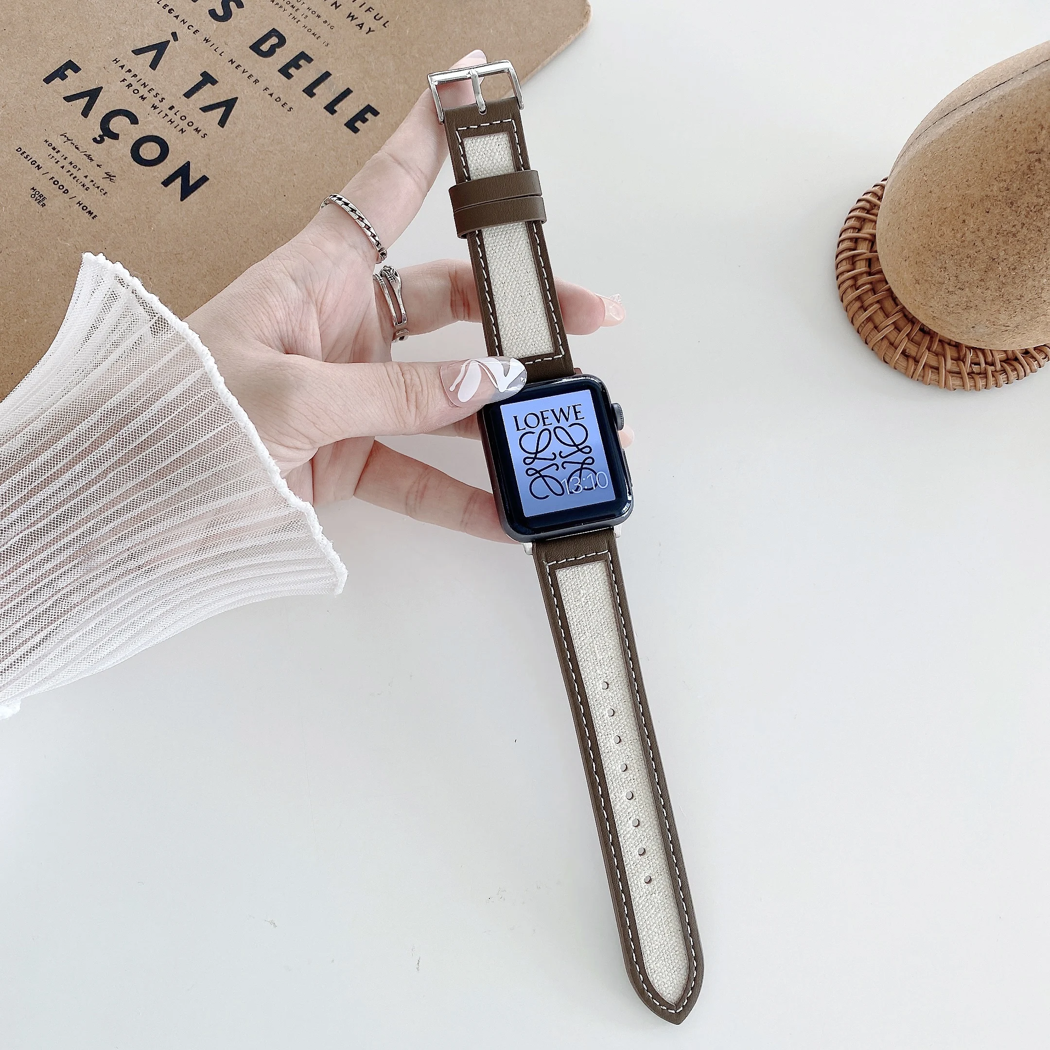 

Strap for Apple watch band 44mm 40mm correa iWatch 42mm 38mm Genuine Leather+nylon belt bracelet apple watch series 6 5 4 3 Se 7