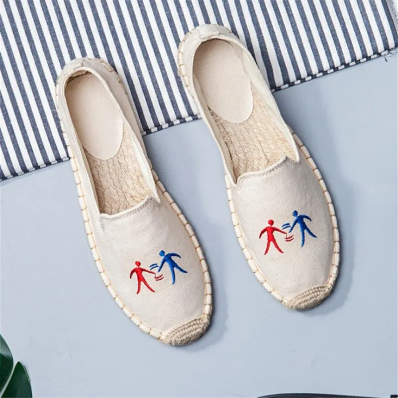 Женские парусиновые туфли с вышивкой повседневные мягкие дышащие на плоской