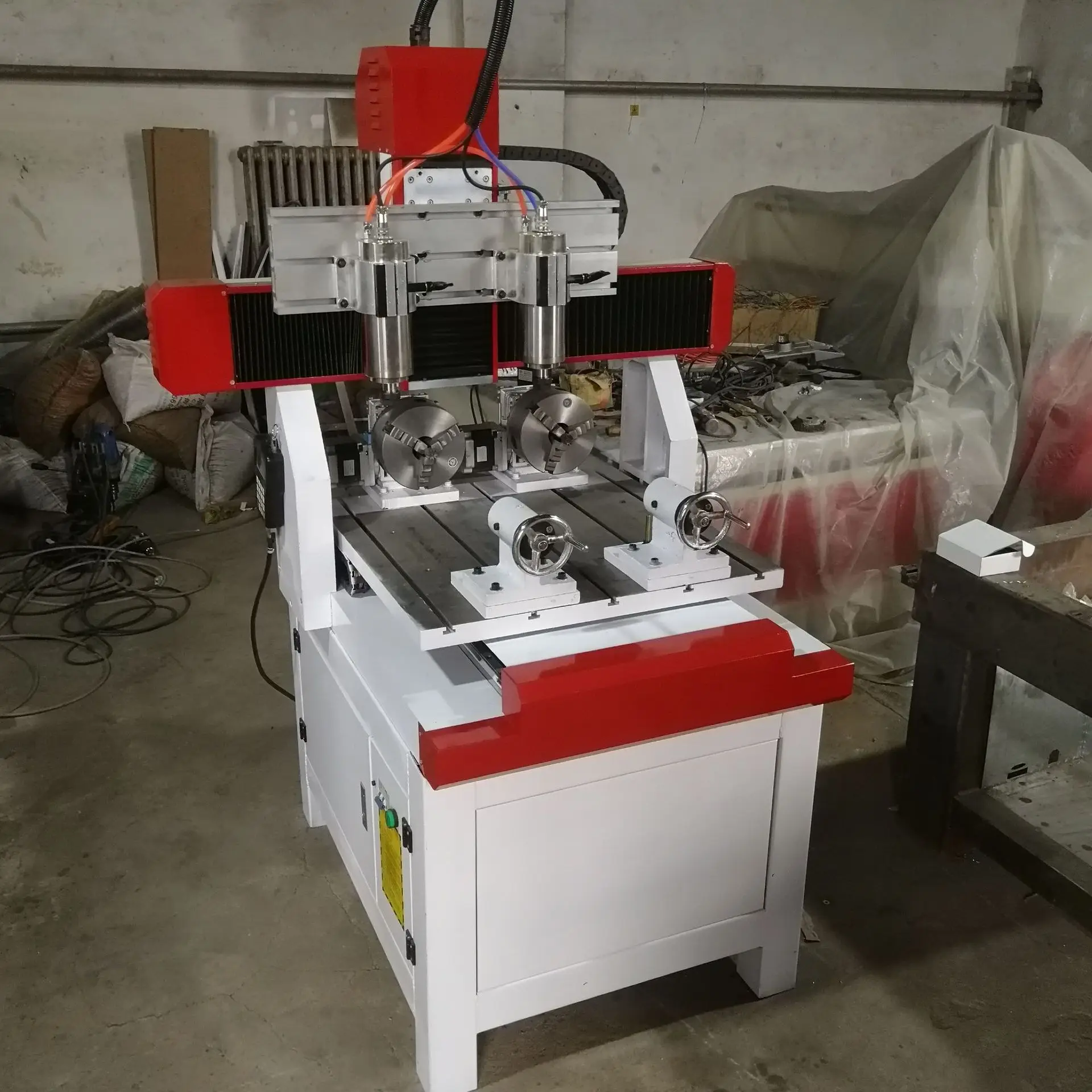 CNC древесины токарный станок маршрутизатор 3 оси шпинделей 1500 Вт чугунная рама и