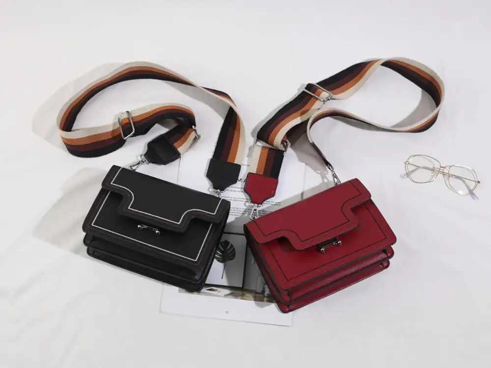 Маленькая квадратная сумка в стиле ретро широкий плечевой ремень