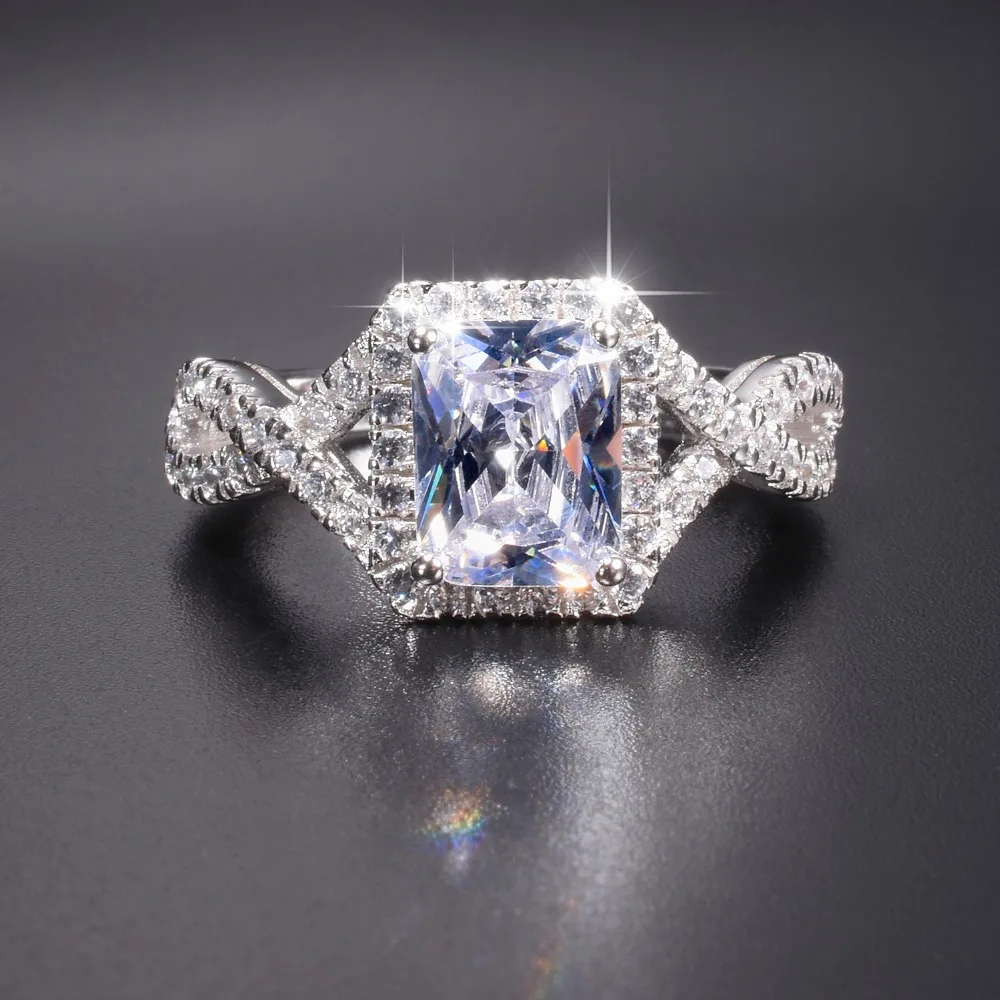 Акция! Женское Обручальное кольцо из серебра 100% пробы с имитацией бриллианта |