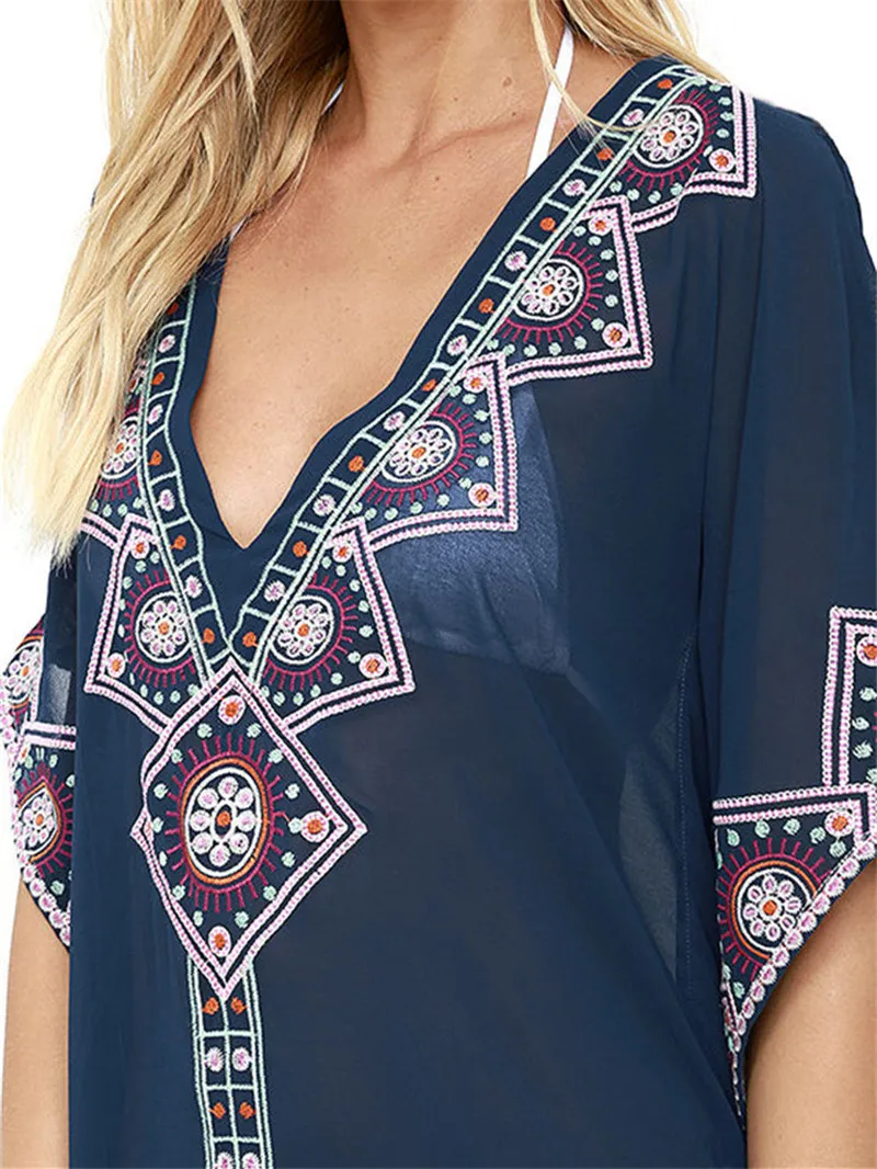 Шифоновая пляжная туника с вышивкой коротким рукавом |