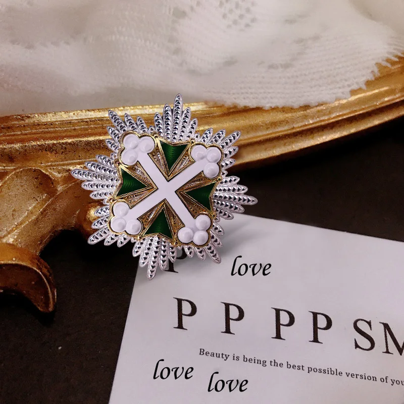 Немецкая прусская заслуга эмалированная шпилька Снежинка Белый Фотофон с