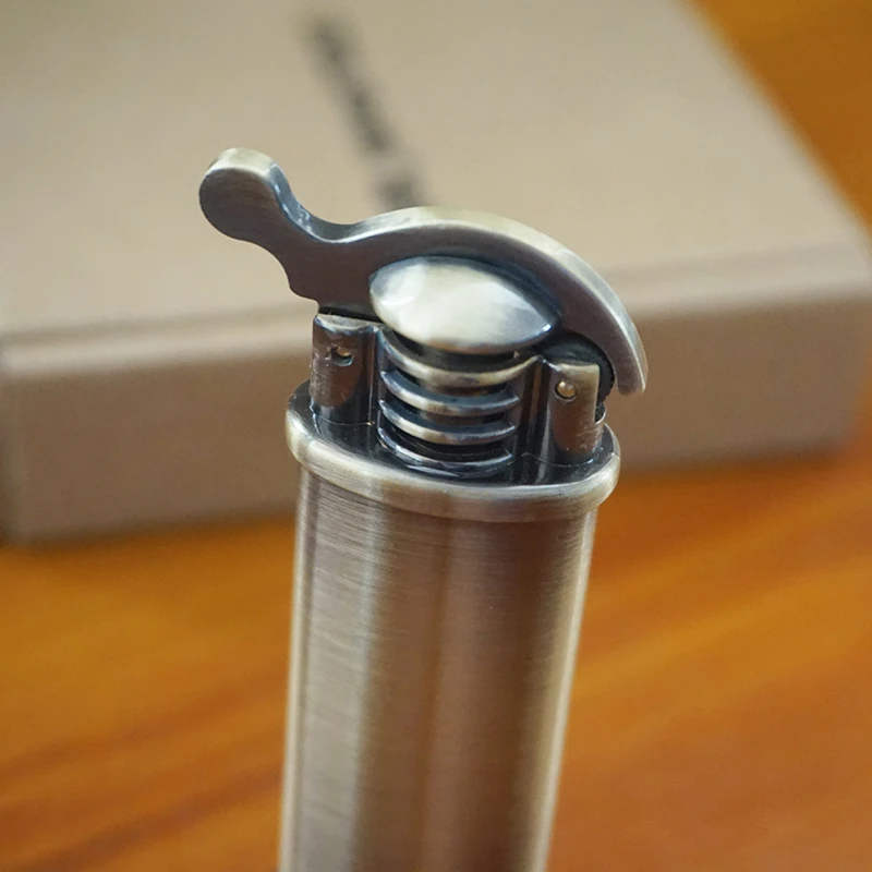 Зажигалка Free Fire с шлифовальным кругом металлическая зажигалка в стиле ретро