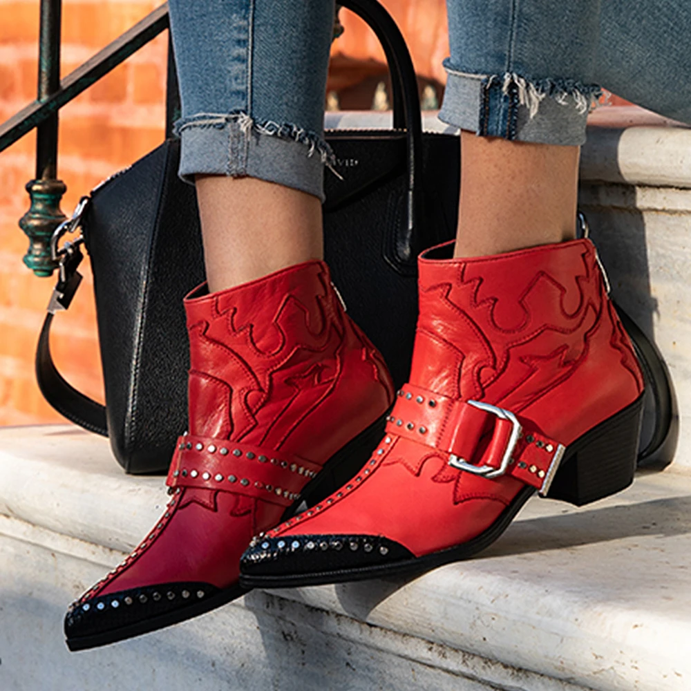 2019 женские ботильоны с заклепками и зимняя обувь острым носком пряжкой на