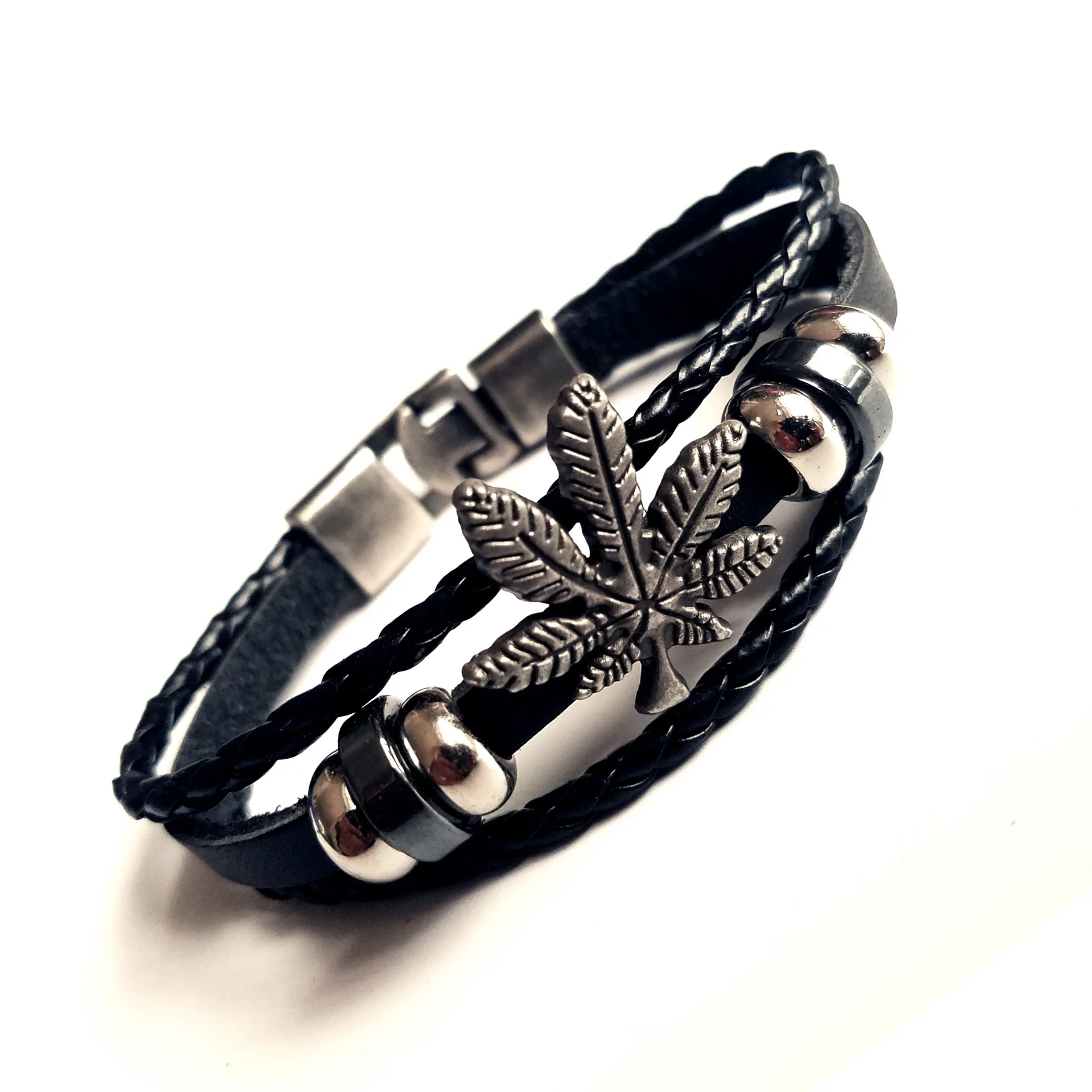 Браслет вечерние шармами Сова и листьями | Украшения аксессуары