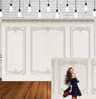 Фон для фотосъемки однотонный классический интерьер белые кирпичные стены молдинги резьба узор студийные портреты фото фон реквизит