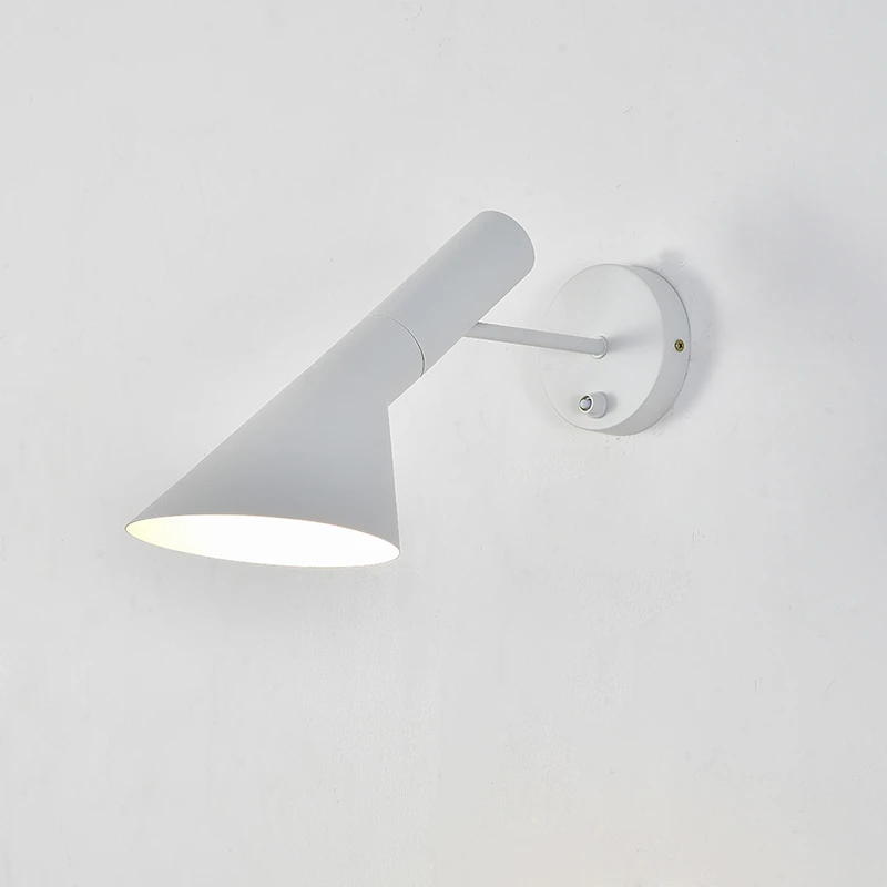 

Современная светодиодная дизайнерская настенная лампа в скандинавском стиле, бра для спальни, прикроватного столика, гостиной, коридора, к...
