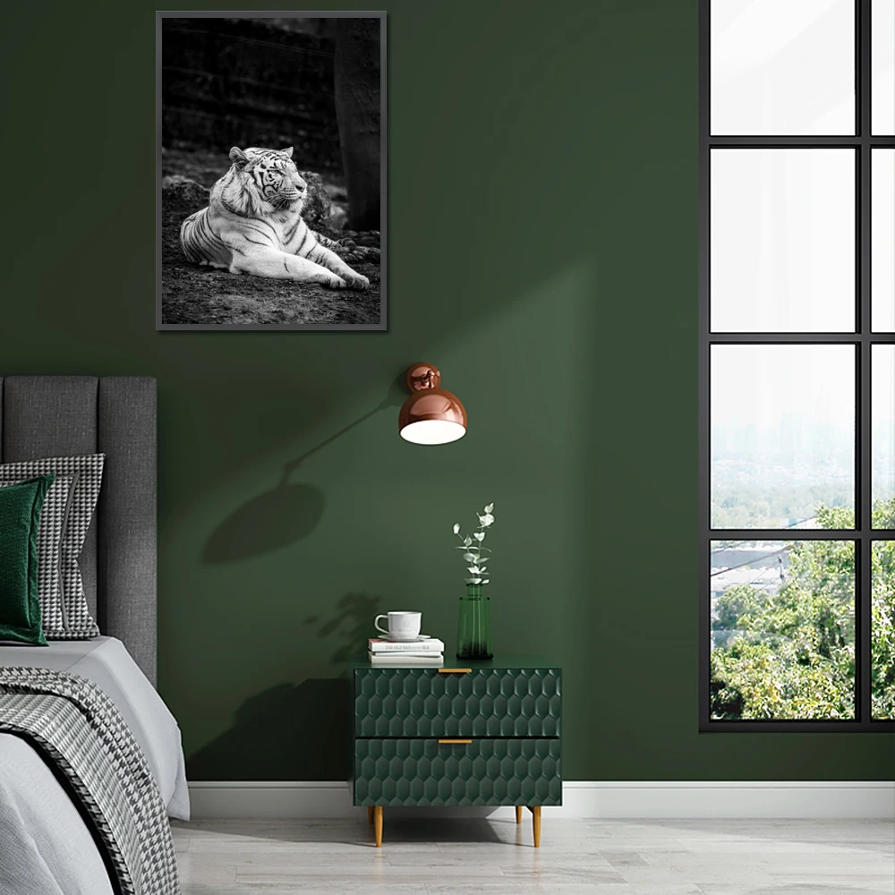 

Animal oil painting tiger lying still staring at black and white canvas painting living room corridor home decoration mural